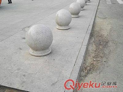 供应顺路牌停车场专用水泥墩价格
