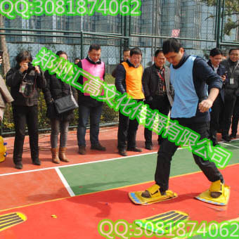 不倒森林充气趣味活动器材厂家 运转乾坤  趣味游戏