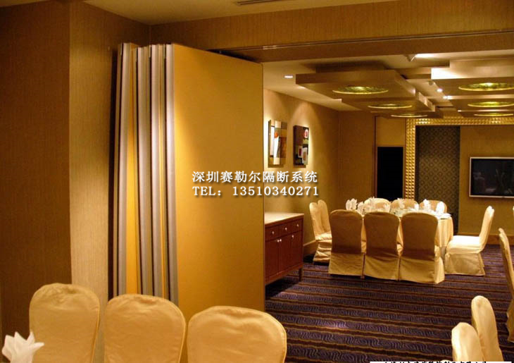 深圳龍華活動(dòng)隔斷飯店移動(dòng)隔音墻廠家直銷原始圖片3