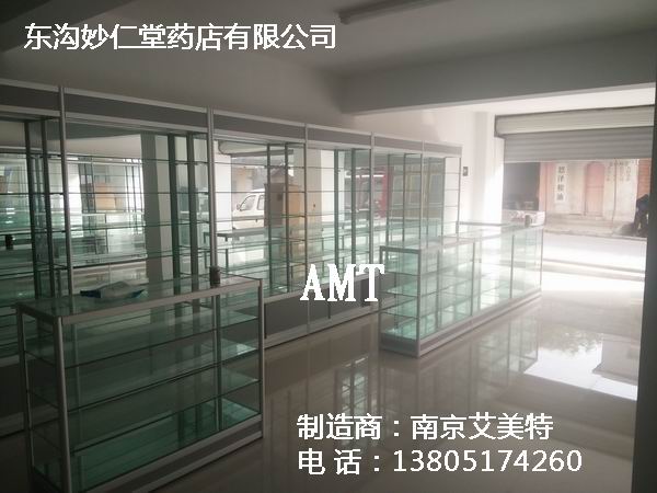 南京玻璃展柜制造商
