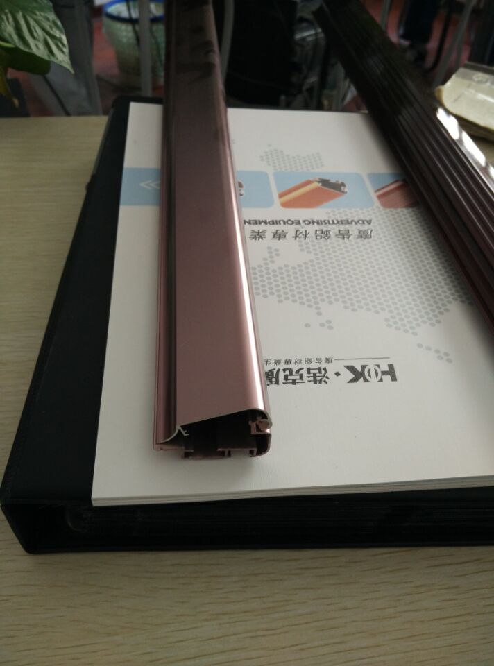 K-40謳歌紅燈箱鋁合金型材原始圖片2