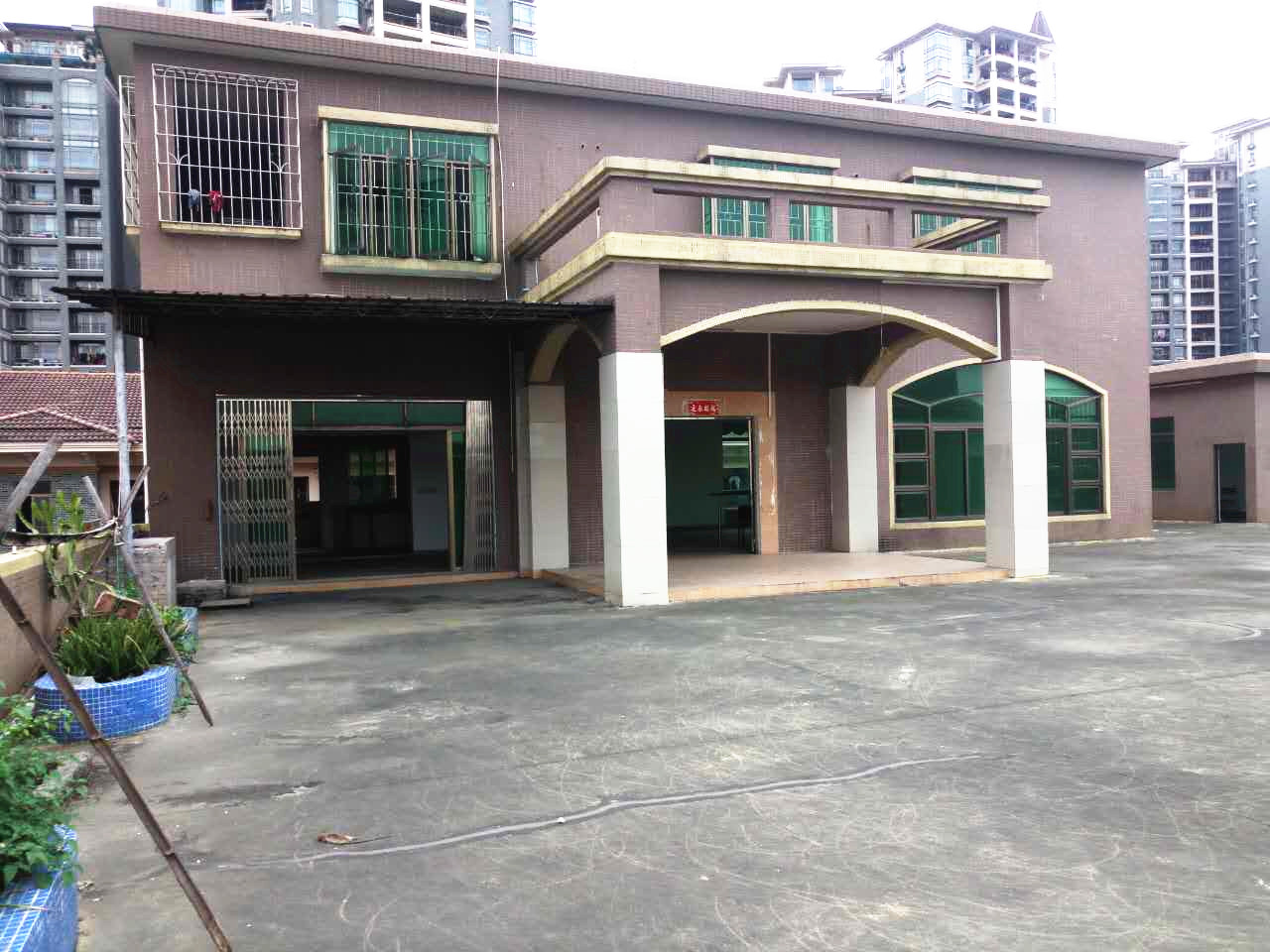 独院7千方-租期长、电大、配套齐带宿舍及办公-交通便利
