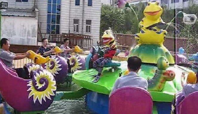 兒童游樂設(shè)備小火車信息 游樂設(shè)備小火車圖片 游樂設(shè)備小火車價(jià)格