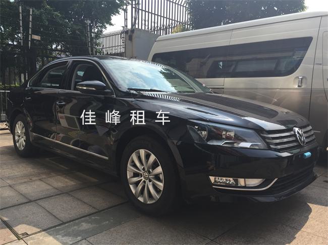 成都自駕游租車Y成都假日酒店附近租車公司Y成都租商務車