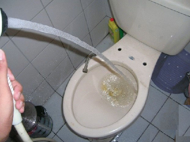 廣州市越秀區疏通廁所13650763969疏通雨水管