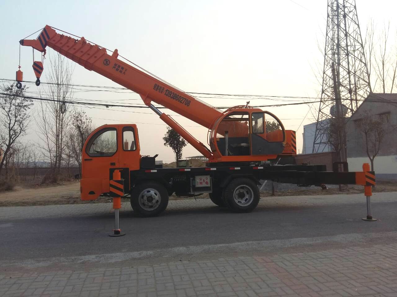 12噸變形金剛吊車