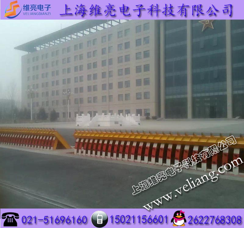 機(jī)動(dòng)車阻擋裝置，立柱式阻擋裝置，翻板路障機(jī)原始圖片3
