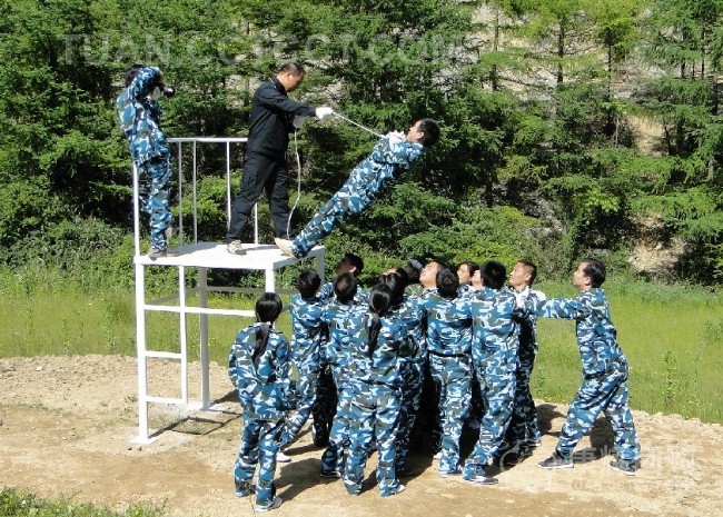 團隊拓展培訓|要找聲譽好的拓展培訓就找武漢天龍體育運動