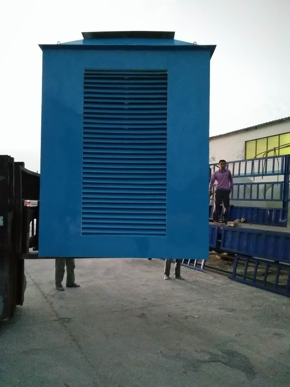 供應玻璃鋼戶外垃圾桶廠家直銷-玻璃鋼戶外垃圾桶哪里賣