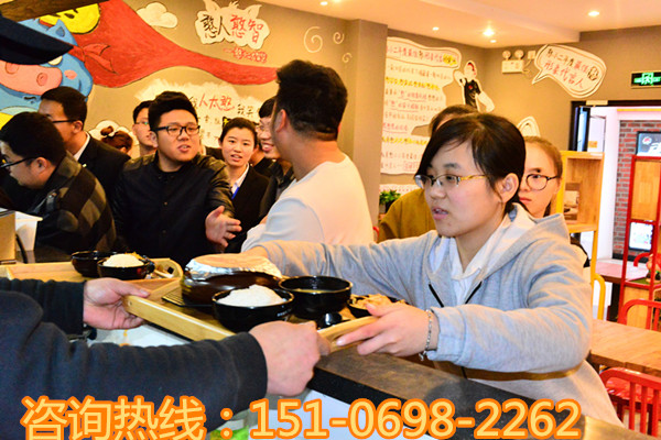 憨小二壇子燜肉加盟  5-10㎡小型加盟店