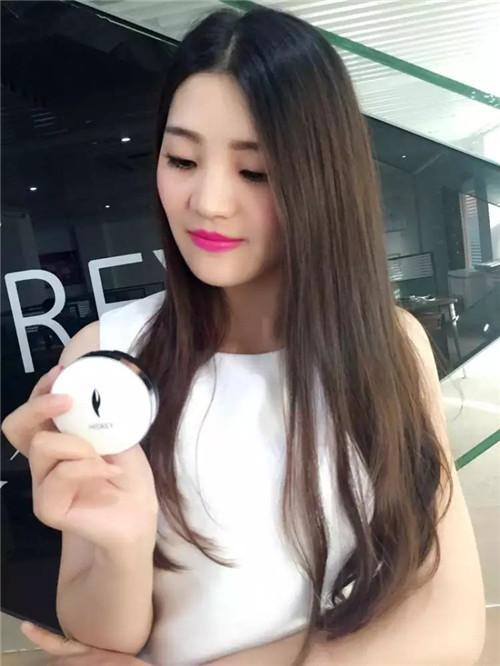 石家莊批發(fā)彩妝盡在愛(ài)仕蓮 化妝師專用彩妝卸妝油批發(fā)加盟
