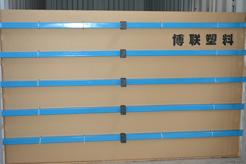 液袋廠家選廣州博聯(lián)塑料包裝產(chǎn)品/運輸/集裝箱，專業(yè)從事博聯(lián)液袋