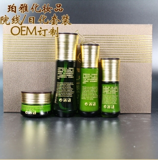 護膚品加盟選珀雅化妝品化妝品代加工，專業(yè)從事東莞護膚品加盟