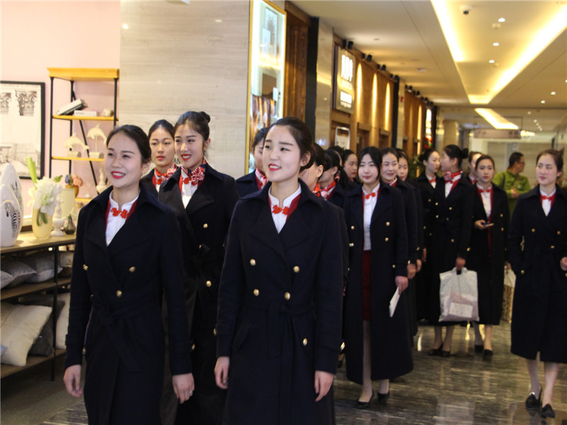 鄭州空乘學校排名——河南省幼兒師范學校空乘專業怎么樣