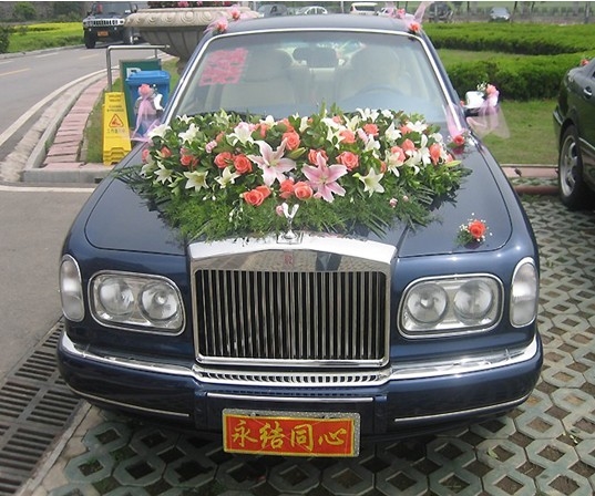 巨久汽車專注于重慶商務租車定制，中國重慶婚慶租車的專家