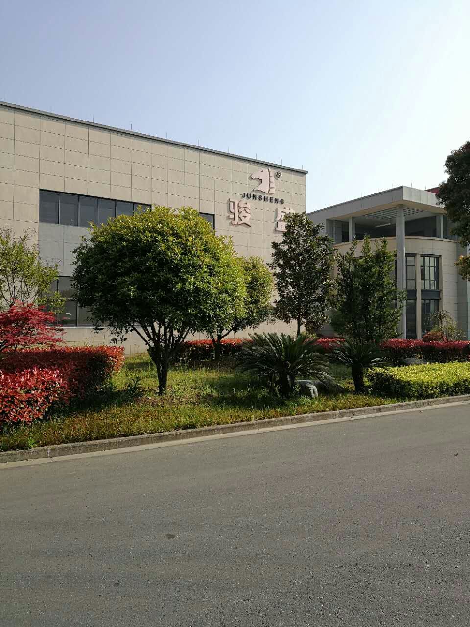 企业厂房一角