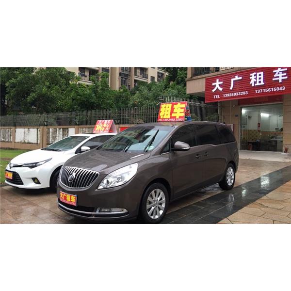 自驾小车
