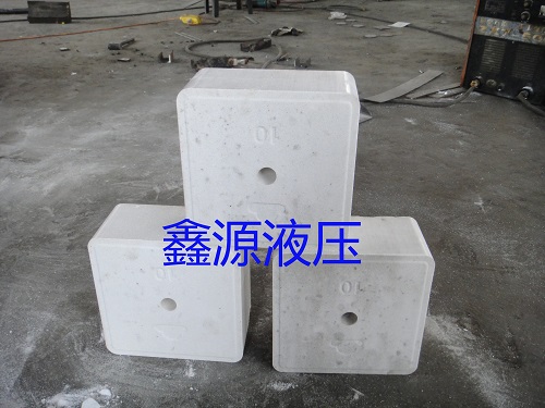 廠家直銷全自動舔鹽塊壓塊機綠色環保專用舔鹽機械設備價優b原始圖片3