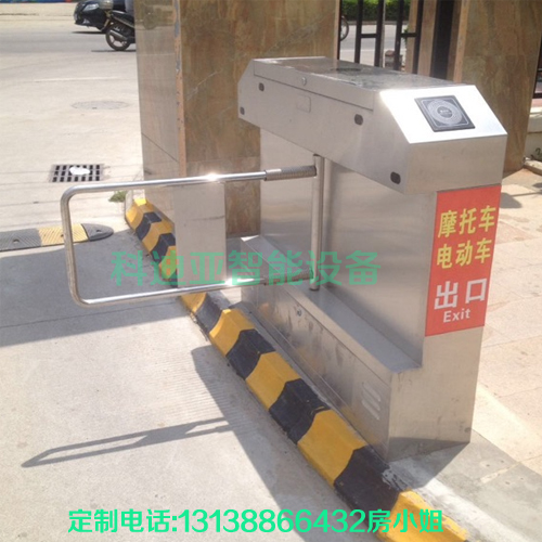 新疆過(guò)車(chē)擺閘價(jià)格，過(guò)車(chē)擺閘生產(chǎn)廠家