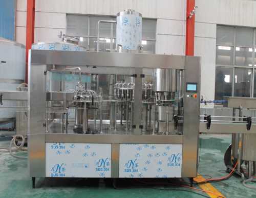 常壓三合一灌裝機(jī)價(jià)格_PET瓶灌裝機(jī)廠家_飲用水灌裝機(jī)報(bào)價(jià)