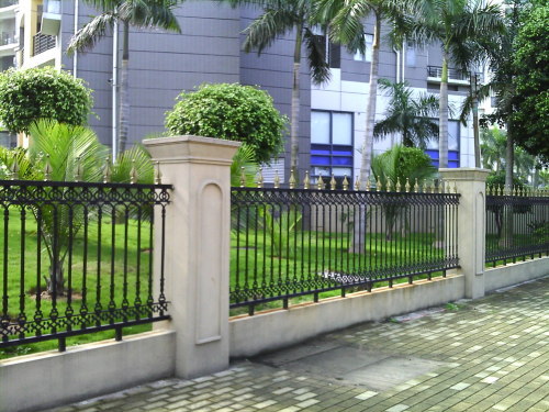 沈陽瀚海永固門業(yè)供應(yīng)優(yōu)質(zhì)鐵藝圍欄【火熱暢銷】——鐵藝圍欄加工