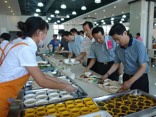 東莞專業的東莞食堂承包 謝崗東莞承包食堂