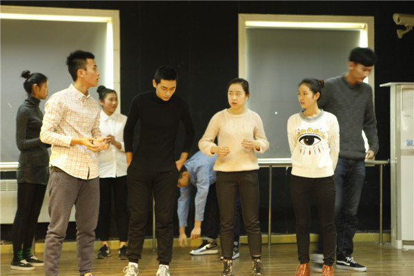 編導(dǎo)藝考培訓(xùn)中心_影視表演藝考培訓(xùn)_播音主持藝考輔導(dǎo)