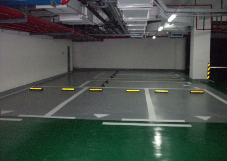 廈門(mén)市道路指示牌制作與安裝/道路熱熔標(biāo)線施工/地下室車位冷涂