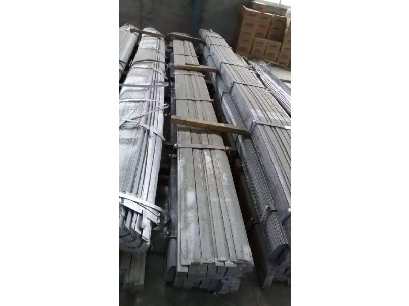 泉州鍍鋅鋼管哪家好 福建鍍鋅鋼管價(jià)格 泉州鍍鋅鋼管價(jià)格  泉州鍍鋅鋼管行情  晉江市青陽(yáng)新世紀(jì)