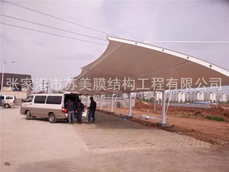 簡易汽車棚