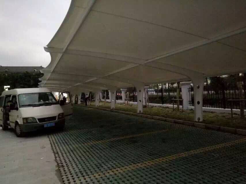 戶外汽車遮陽棚