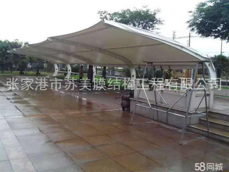 簡易汽車棚