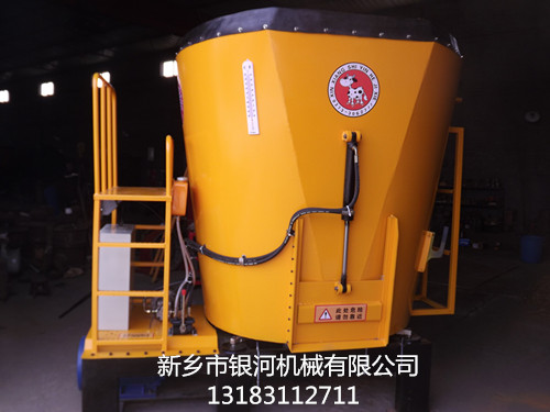 TMR飼料攪拌機(jī)牛羊養(yǎng)殖專用原始圖片3