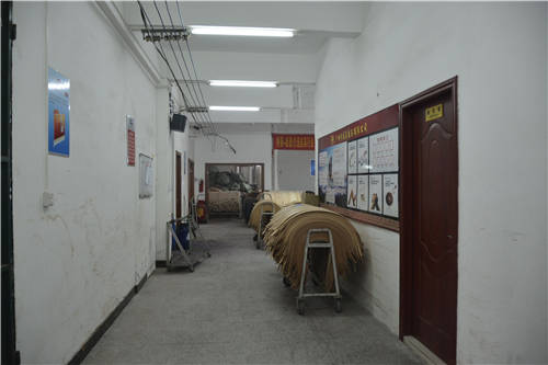 皮帶廠家供應(yīng)頭層牛皮腰帶加工工廠 休閑女士腰帶現(xiàn)貨代發(fā)招代理原始圖片3