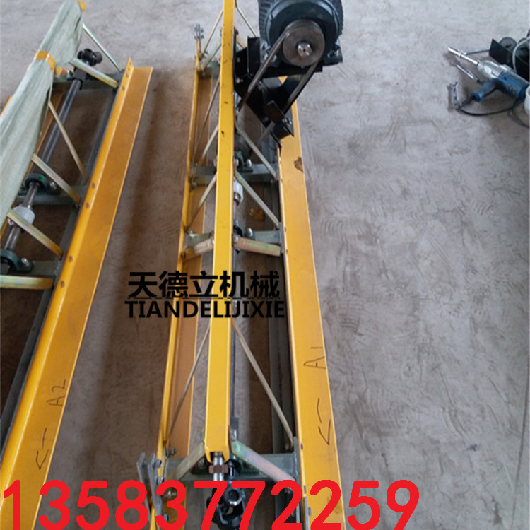7.5KW電動(dòng)振動(dòng)梁框架式振平機(jī)路面攤鋪機(jī)原始圖片2