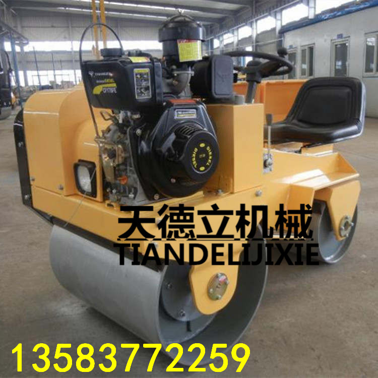 850型座駕式壓路機(jī)載人式壓路機(jī)振動(dòng)壓路機(jī)原始圖片2