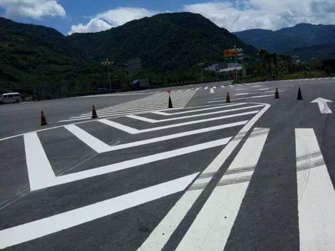 合肥車(chē)位劃線價(jià)格合肥車(chē)位劃線哪家專業(yè)合肥車(chē)位劃線公司路博士供