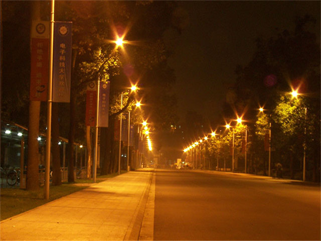路灯杆报价 路灯杆厂商  