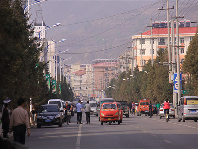 路灯杆厂家报价 路灯杆厂