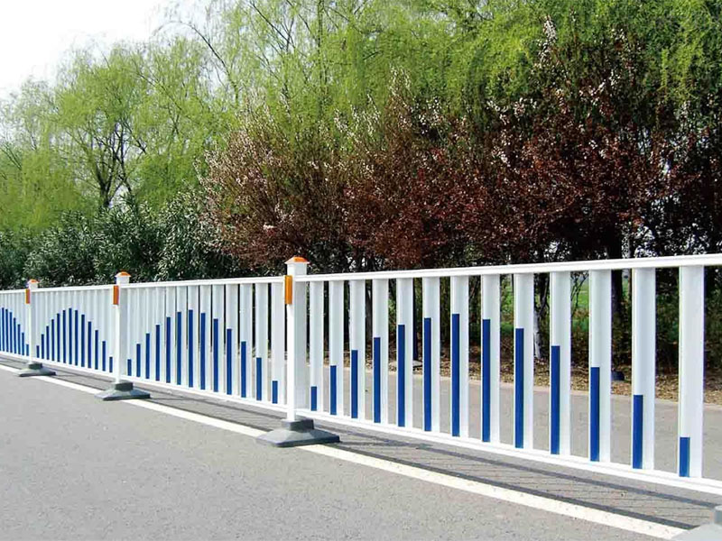 鑫路達(dá)提供具有xjb的防眩板，是您上好的選擇  _山西護(hù)欄