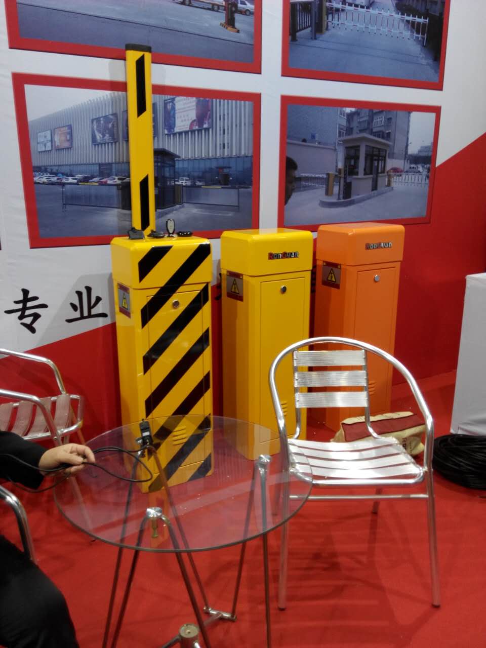 聊城哪家道閘通道閘質(zhì)量好價(jià)格低，榮冠智能【品質(zhì)保證】