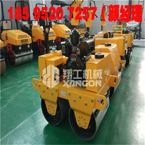 手扶式振動小型壓路機的操作方法
