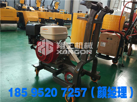 手扶式振動小型壓路機的操作方法