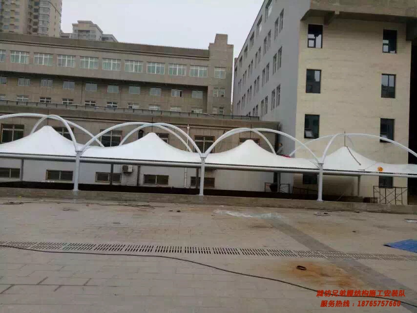 移动雨棚价格_山东膜结构供应