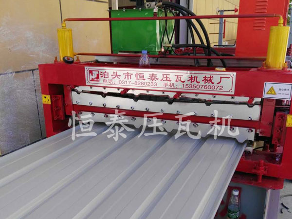 彩鋼瓦專用覆膜機設備