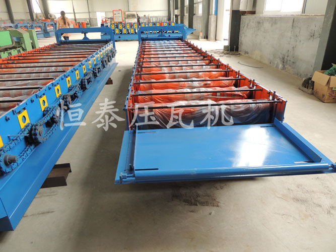 做彩鋼瓦機(jī)器價(jià)格、彩鋼瓦機(jī)器價(jià)格、彩鋼瓦機(jī)器報(bào)價(jià)、彩鋼瓦機(jī)器多少錢(qián)一臺(tái)原始圖片3