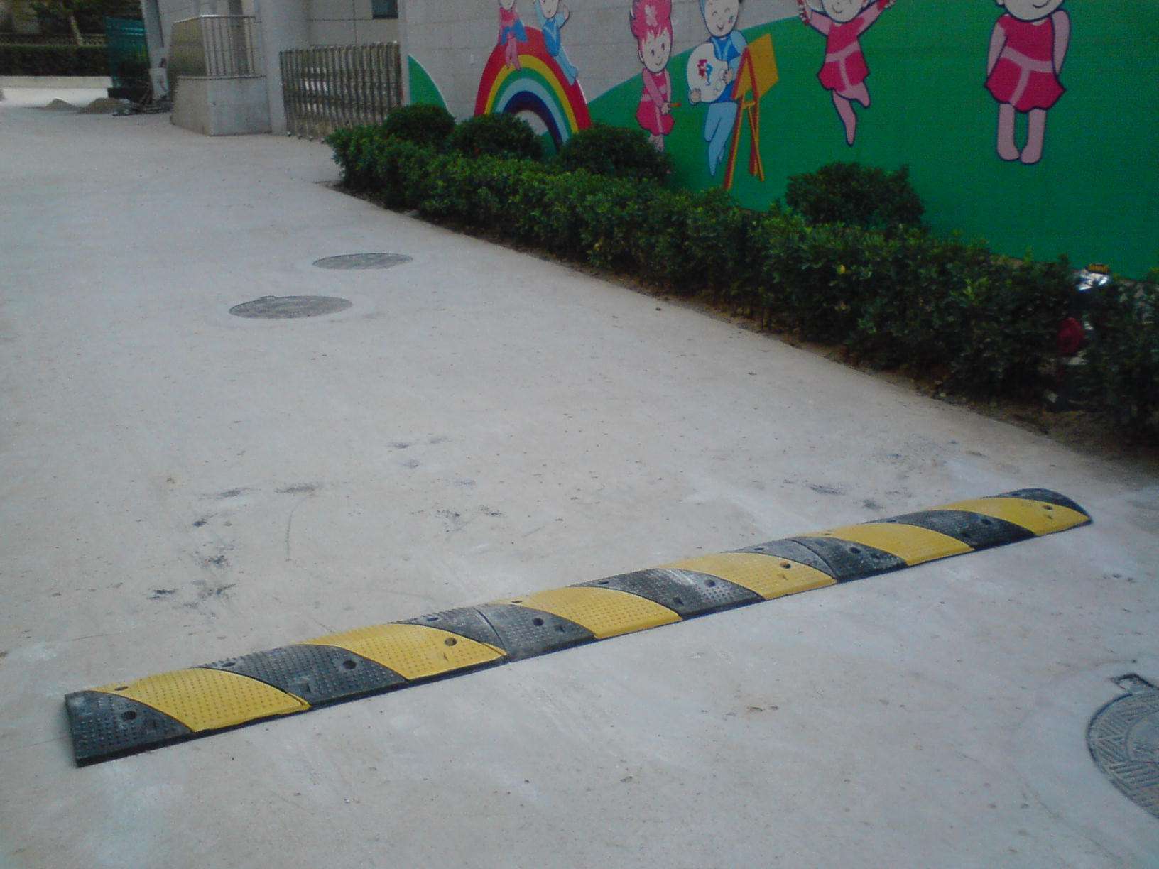 馬路減速帶廠家