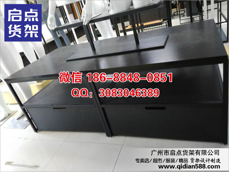 讓服裝店紅火的幾大因素,勁霸商務(wù)男裝貨架,KM男裝貨架材質(zhì),定制熱風(fēng)貨架原始圖片2