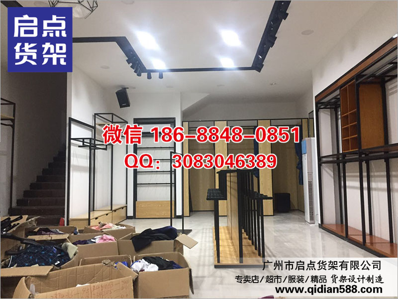 DM走簡(jiǎn)約都市時(shí)尚風(fēng),DM女裝貨架,UR女裝貨架,商務(wù)男裝貨架