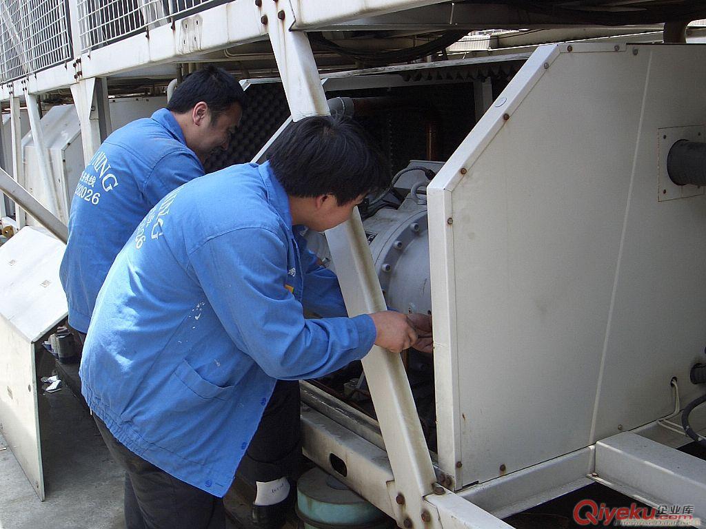 平頂山空調(diào)維修清洗、加氟接管、移機保養(yǎng)、不制冷維修